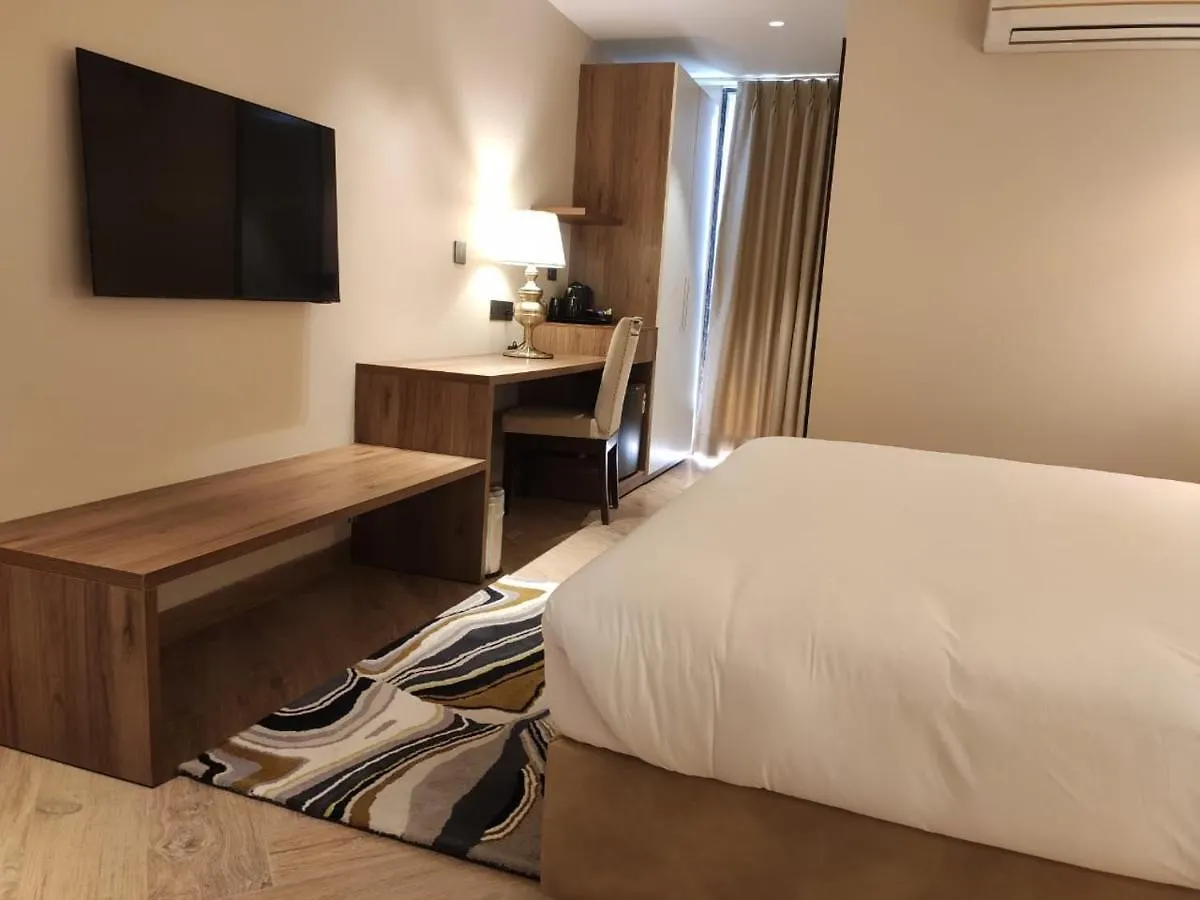 Udman Hotel Gurugram Gurgaon 4*,